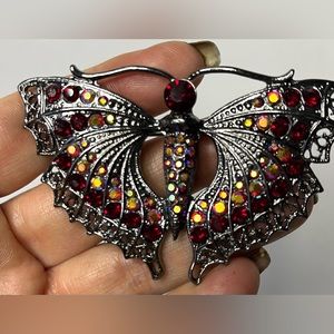 New Butterfly Brooch Pin Rhinestone Bejeweled Antique Vintage Style Silver Tone